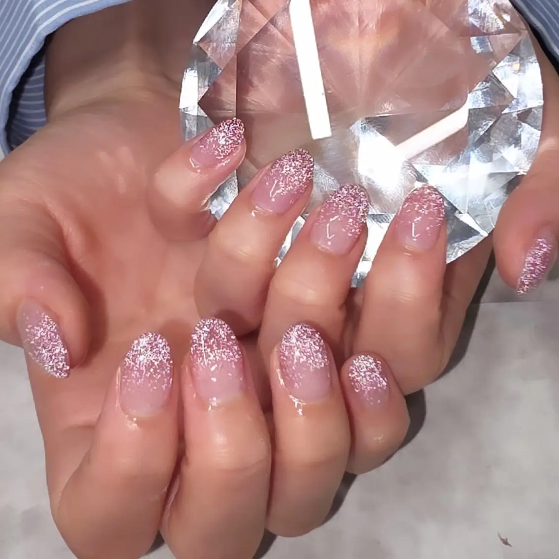 ネイル フラッシュネイル グラデーション nailsalon glow sayaのネイルデザイン