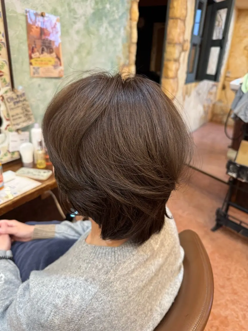 ショート 大坂 優菜のヘアスタイル