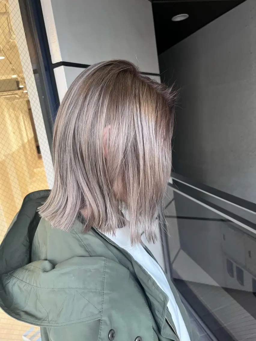 ✂️カット+フルブリーチ(グラデーション、バレイヤージュ可)+透明感カラー+柔らか手触りカシミヤトリートメントの写真