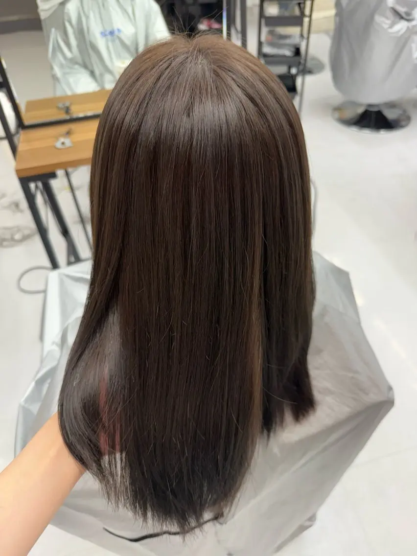 カラー シカダ ココア🦌のヘアスタイル