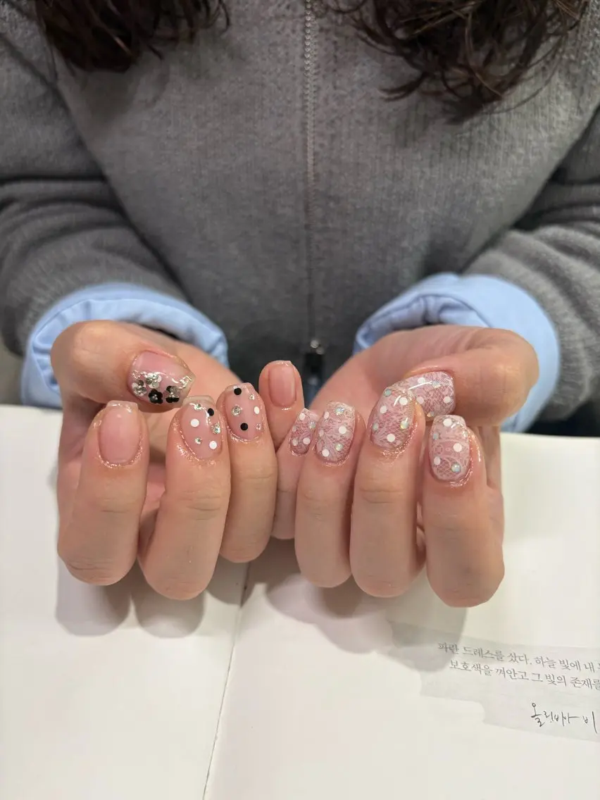 ネイル レース ハンドネイル ネイルズシャトン🪡 ネイリスト齊藤のネイルデザイン