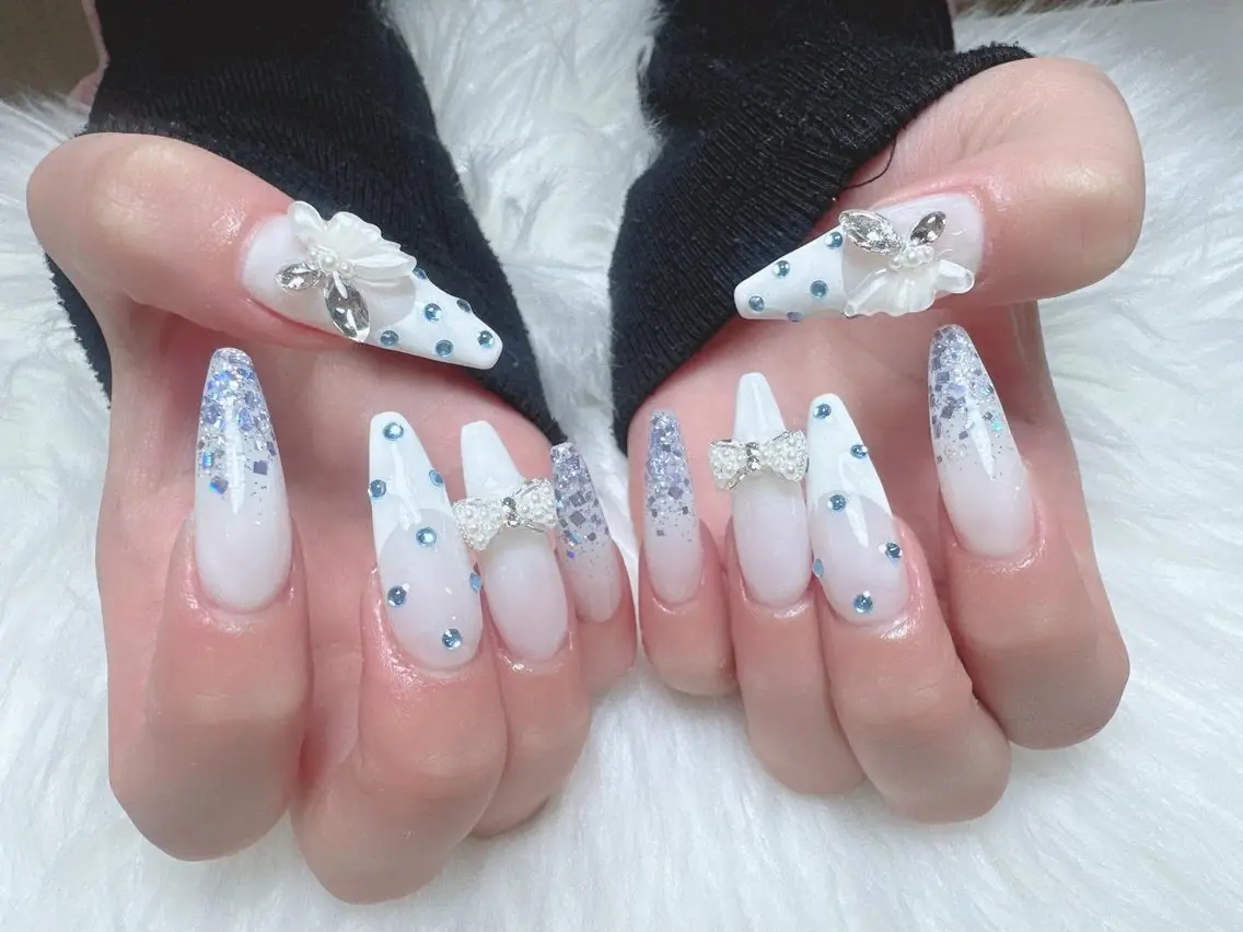ネイル フットネイル フレンチネイル 韓国ネイル マグネットネイル ニュアンスネイル ハンドネイル ハンドケア Hara Nail 【持ち込みOK】のネイルデザイン