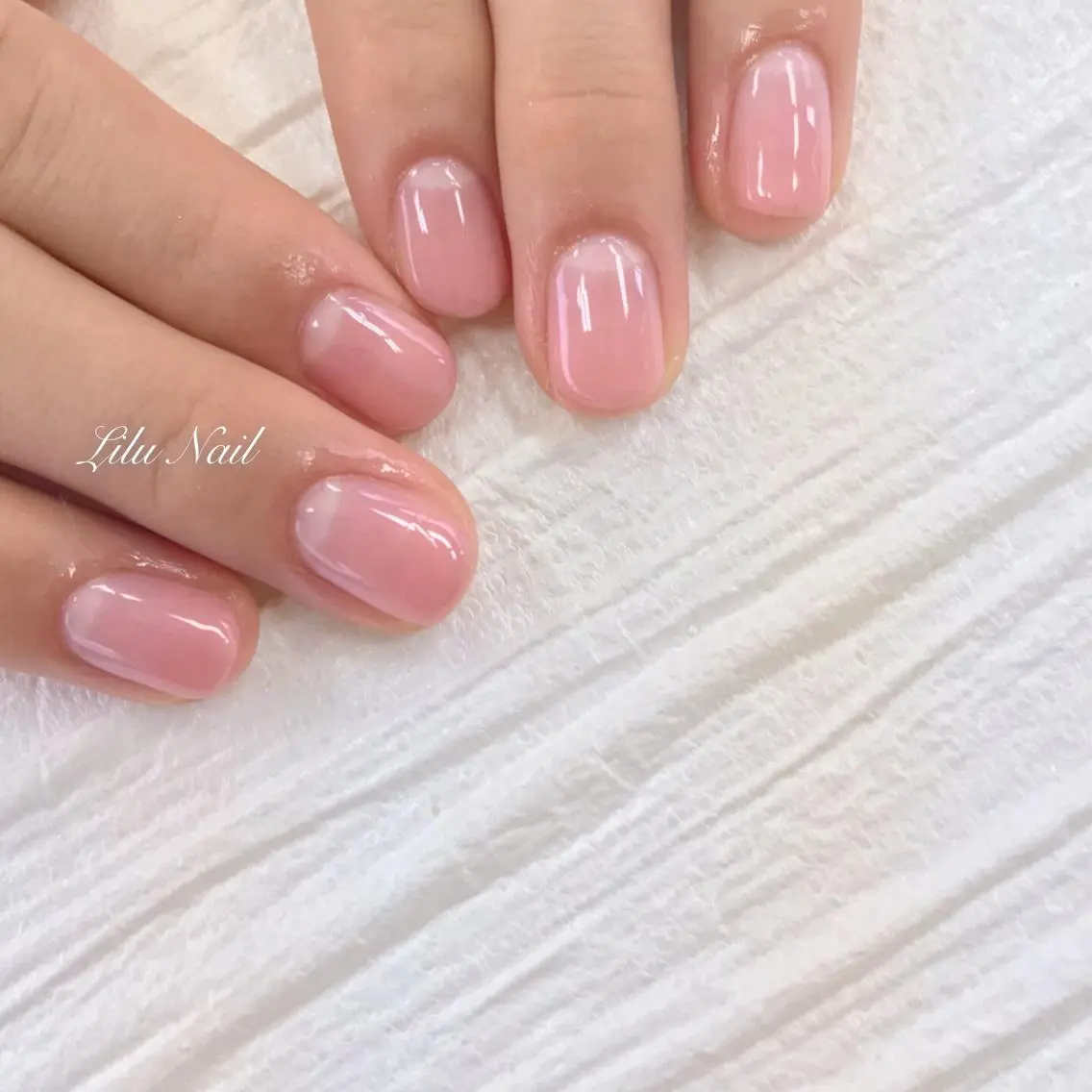 ネイル グラデーション モチの良さ◉ フィルインネイル♡のネイルデザイン