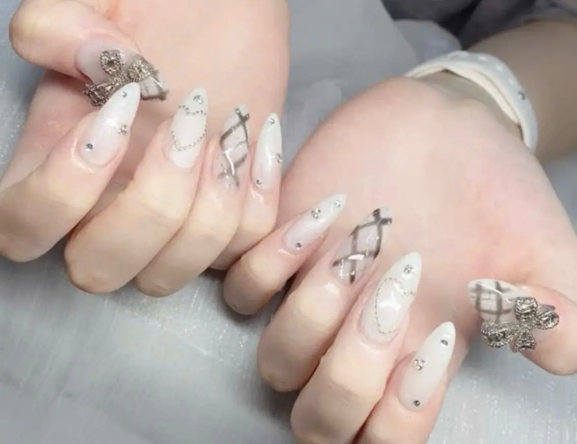 ネイル グラデーション 韓国ネイル マグネットネイル ニュアンスネイル オフィスネイル ハンドネイル Hana Rose Nailのネイルデザイン