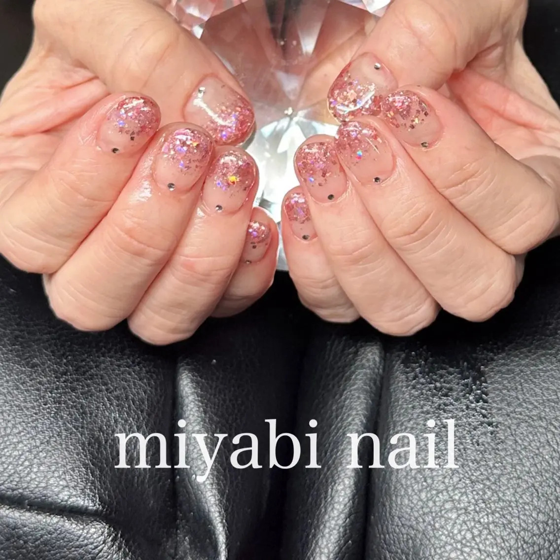 ネイル ジェルネイル グラデーション キラキラネイル ラメ(グリッター) ラメグラデーション ハンドネイル miyabi nail 桂川駅近くのネイルデザイン