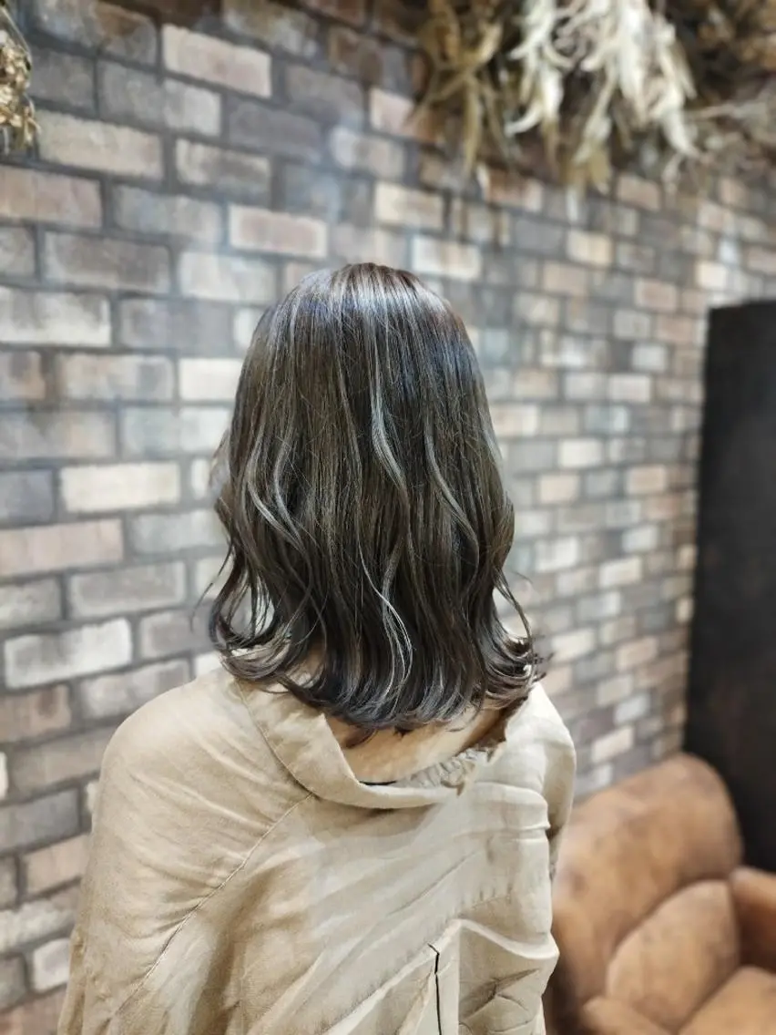 シークレットハイライト+ケアカラー＋カット＋tokioトリートメントの写真