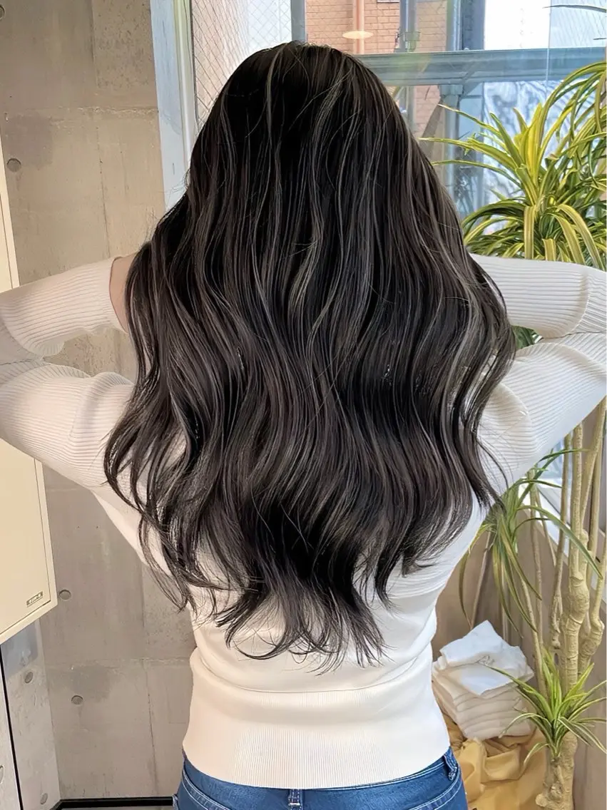 カラー ヘアカラー 杉山永 ハイライトカラーのヘアスタイル
