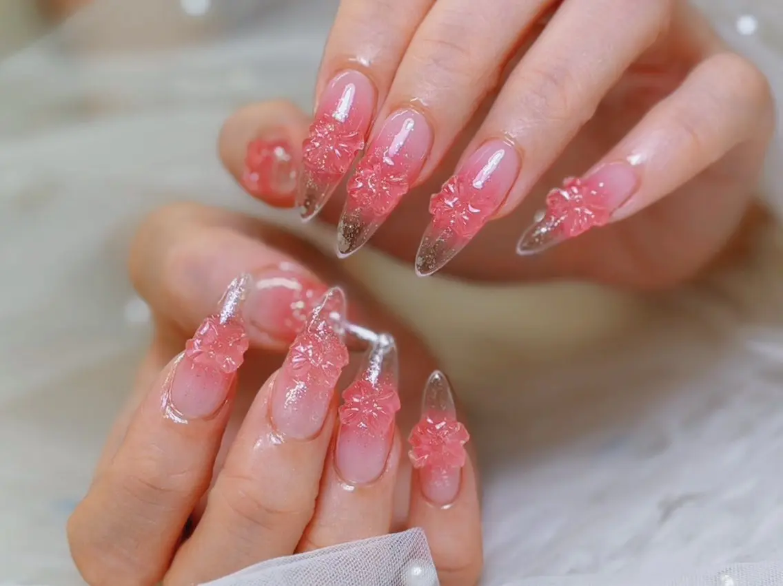 ネイル lucky nail 歌舞伎町のネイルデザイン