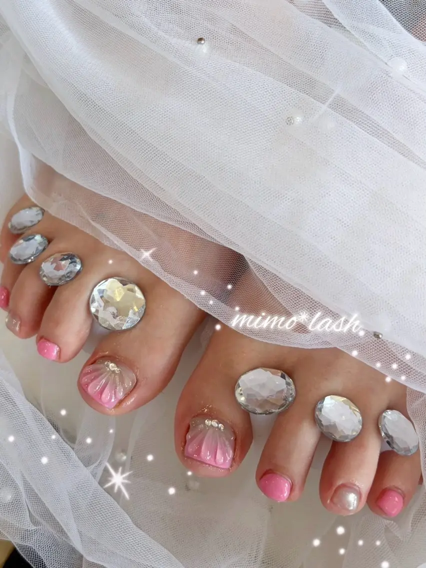 ネイル フットネイル 🎀mimolash miyu🎀のネイルデザイン