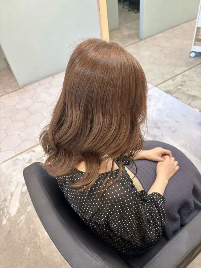 ミディアム ヘアカラー Robe Nozomuのヘアスタイル