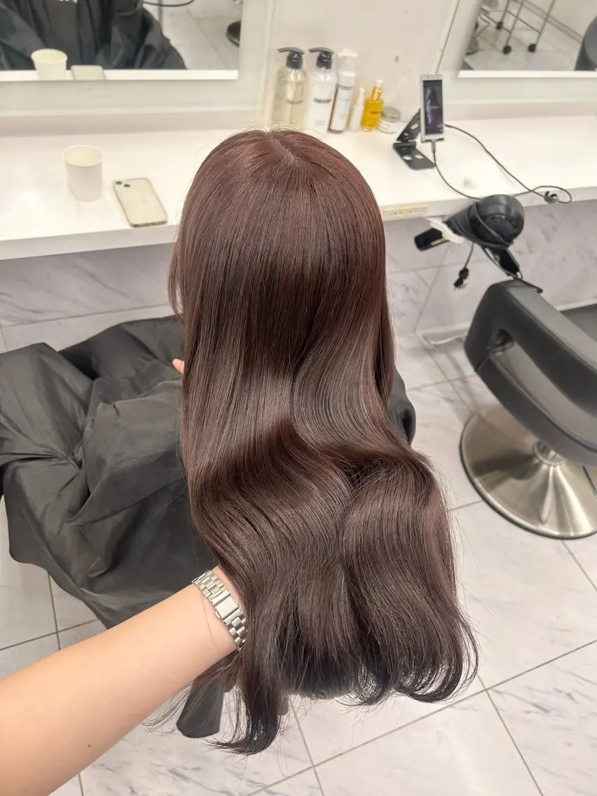 カラー ヘアカラー トリートメント 透明感ベージュ🤎 ナチュラルレイヤーのヘアスタイル