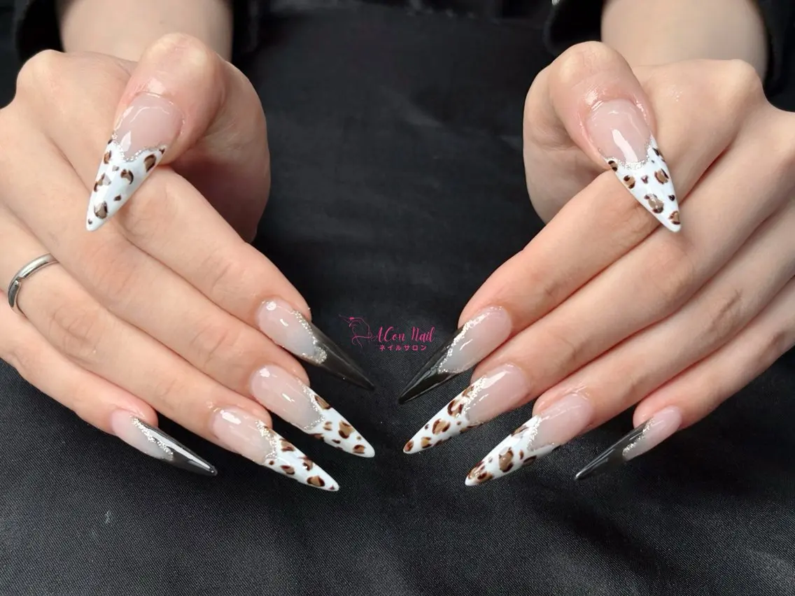 ネイル 桜ネイル 長さ出し フラワーネイル フレンチネイル ジェルネイル ハンドネイル ACon NailSalonのネイルデザイン