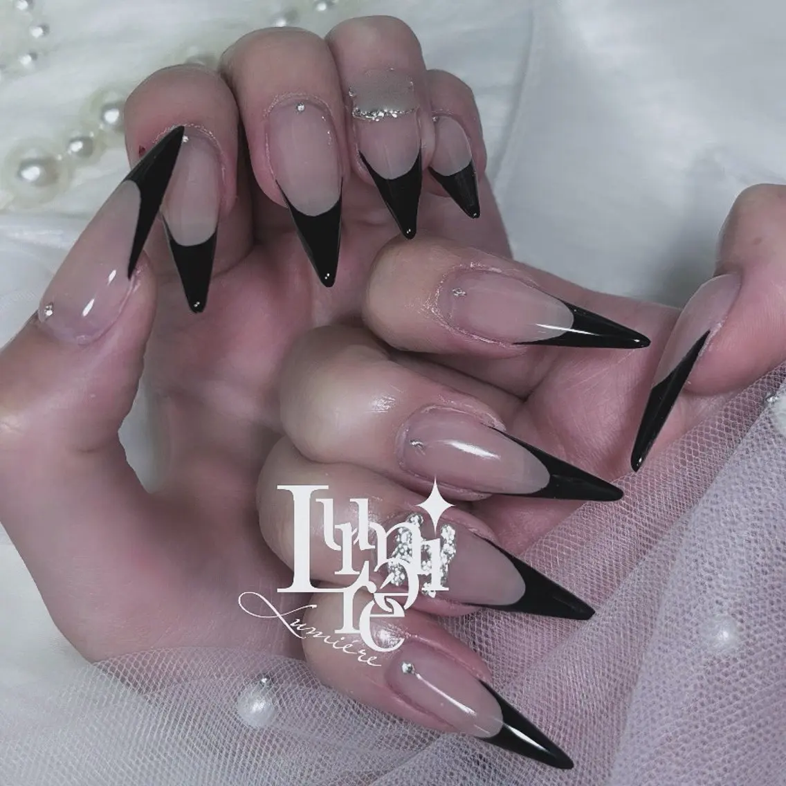 ネイル ハンドネイル Lumière｜ ロング｜ワンホンのネイルデザイン
