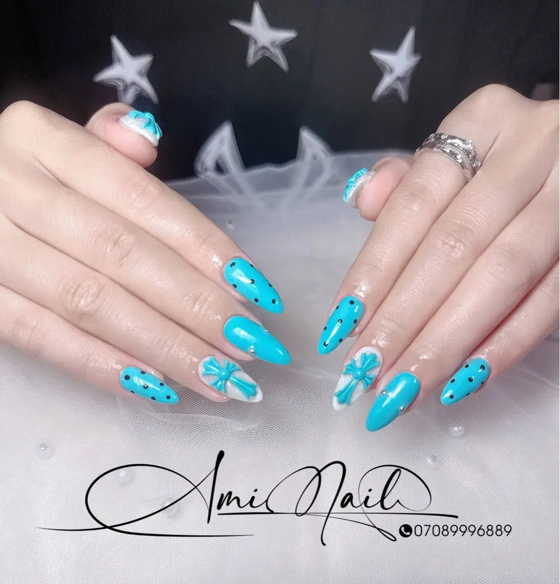 ネイル Ami Nailsのネイルデザイン
