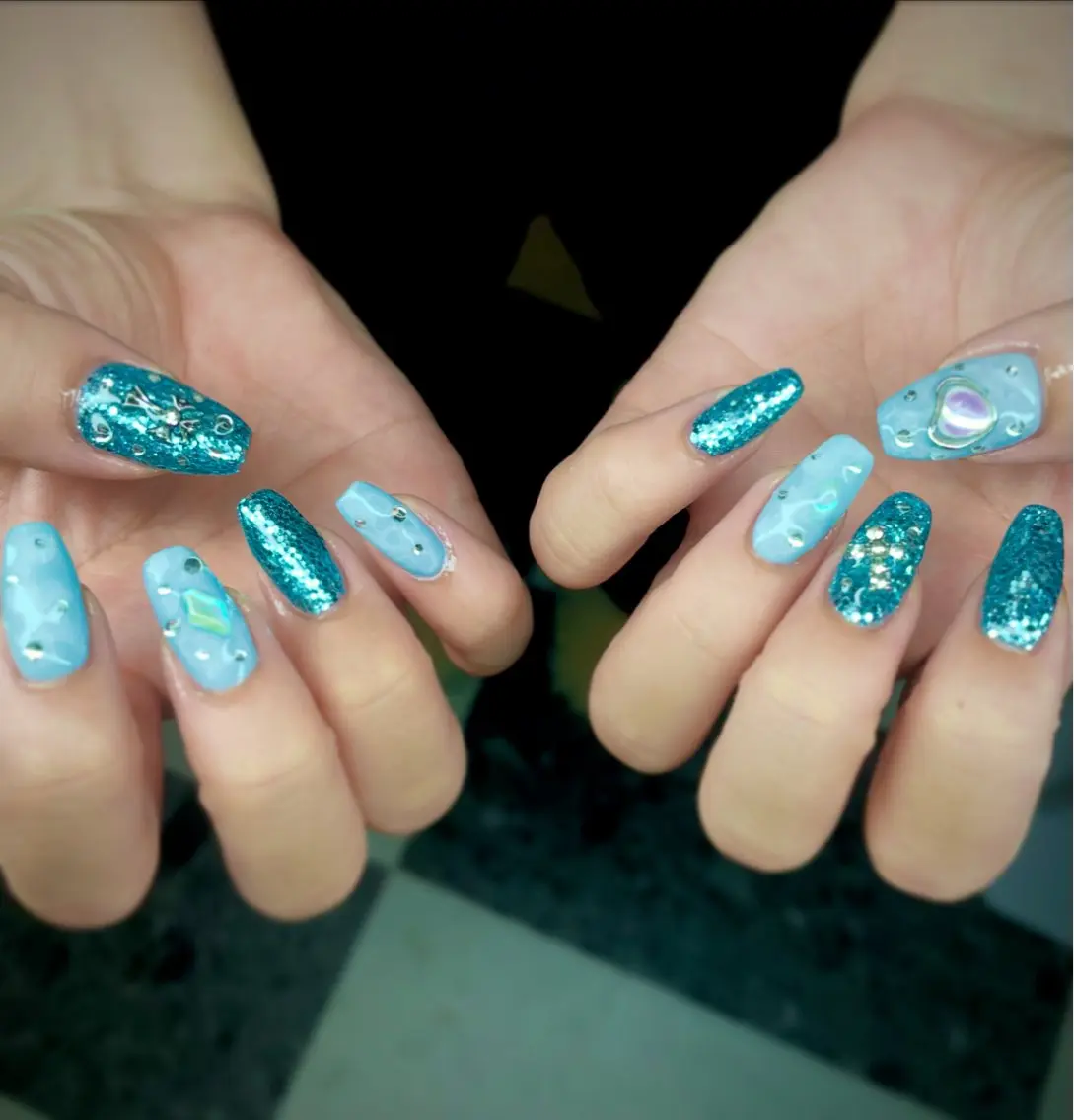 ネイル ブルー シンプルネイル 夏ネイル ハンドネイル posa nail モエミのネイルデザイン
