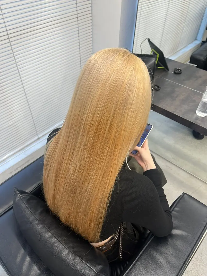 【垢抜けハイトーン🍒】ブリーチ+オンカラー+1TR✨の写真