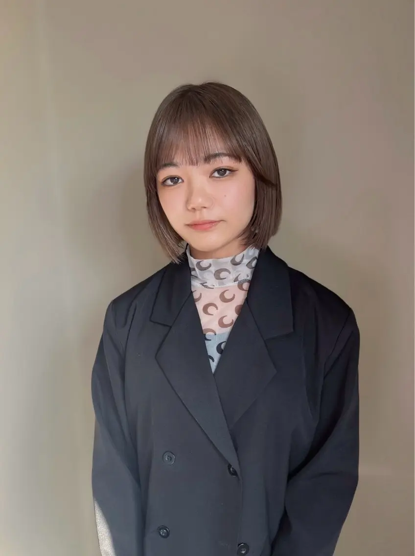 ショート カラー ブリーチ ブラウンカラー ヘアカラー トリートメント トレンドレイヤー✂️ RYOTAのヘアスタイル