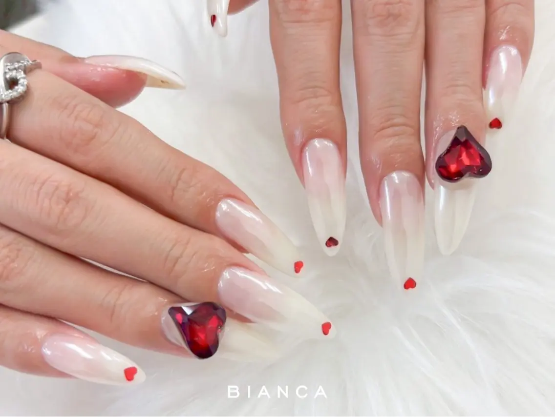 ネイル Bianca Manamiのネイルデザイン