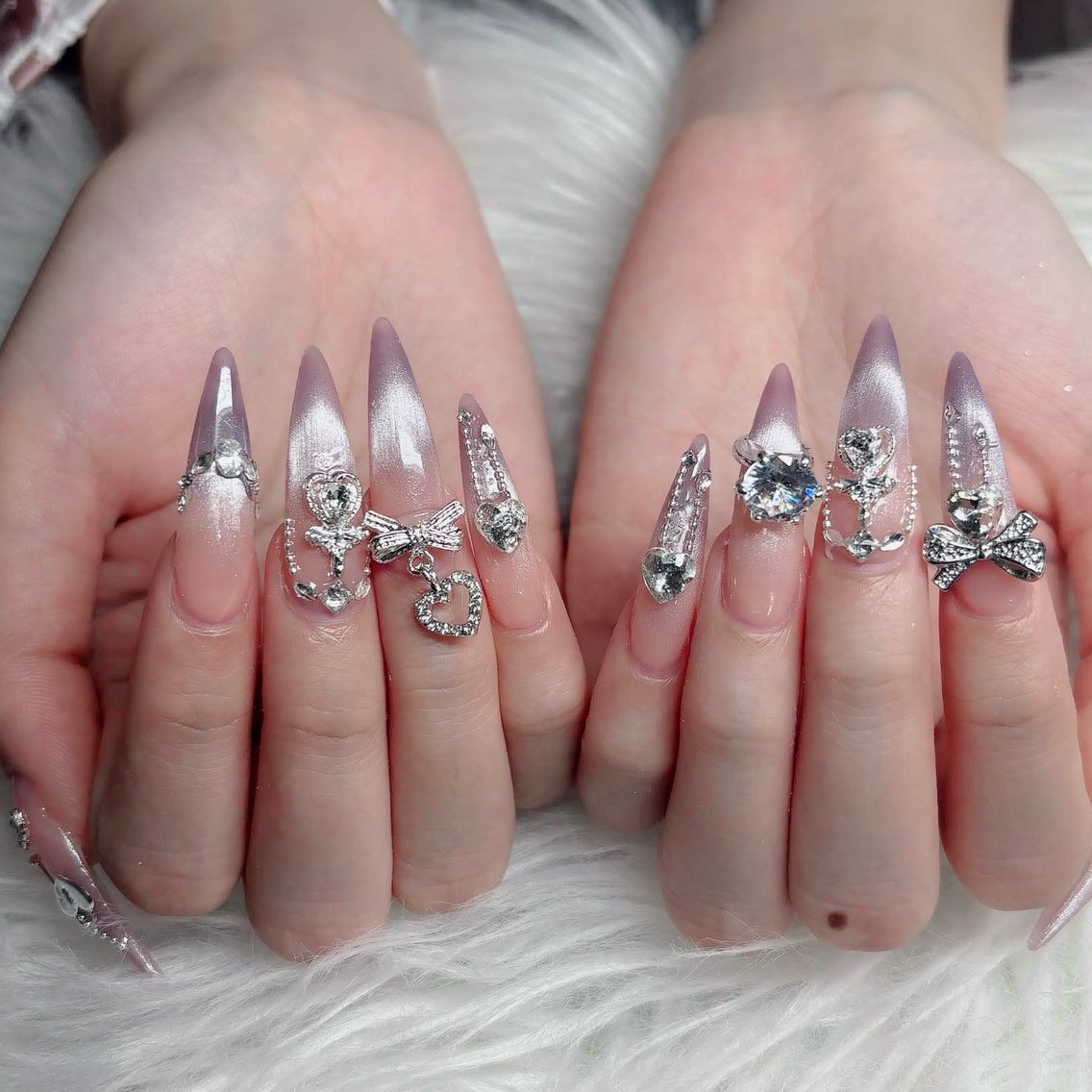 ネイル フットネイル フレンチネイル グラデーション 韓国ネイル ロングネイル ハンドネイル Hot Nail Salonのネイルデザイン