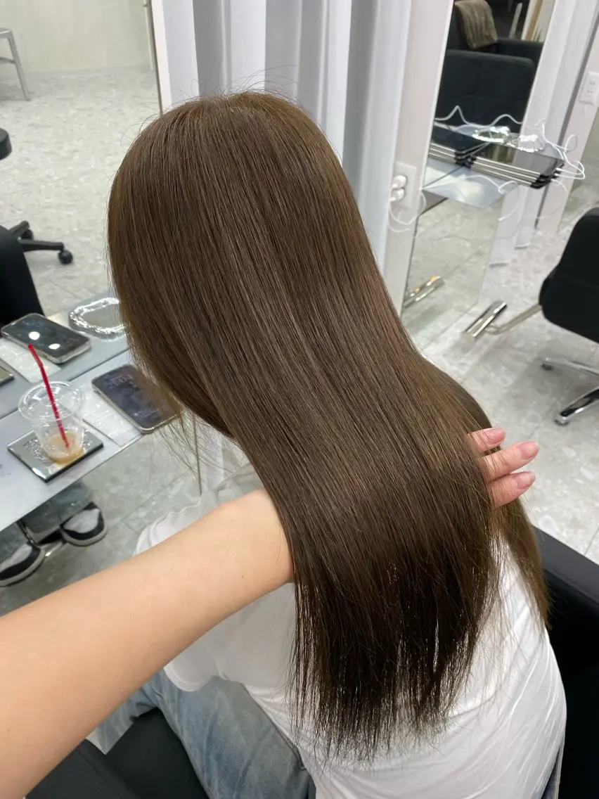 カラー 𝗮𝘆𝘂𝗺𝗶 ハイトーン🎀のヘアスタイル