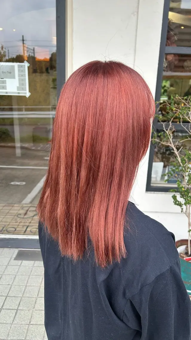 セミロング カラー 永井 里歩のヘアスタイル
