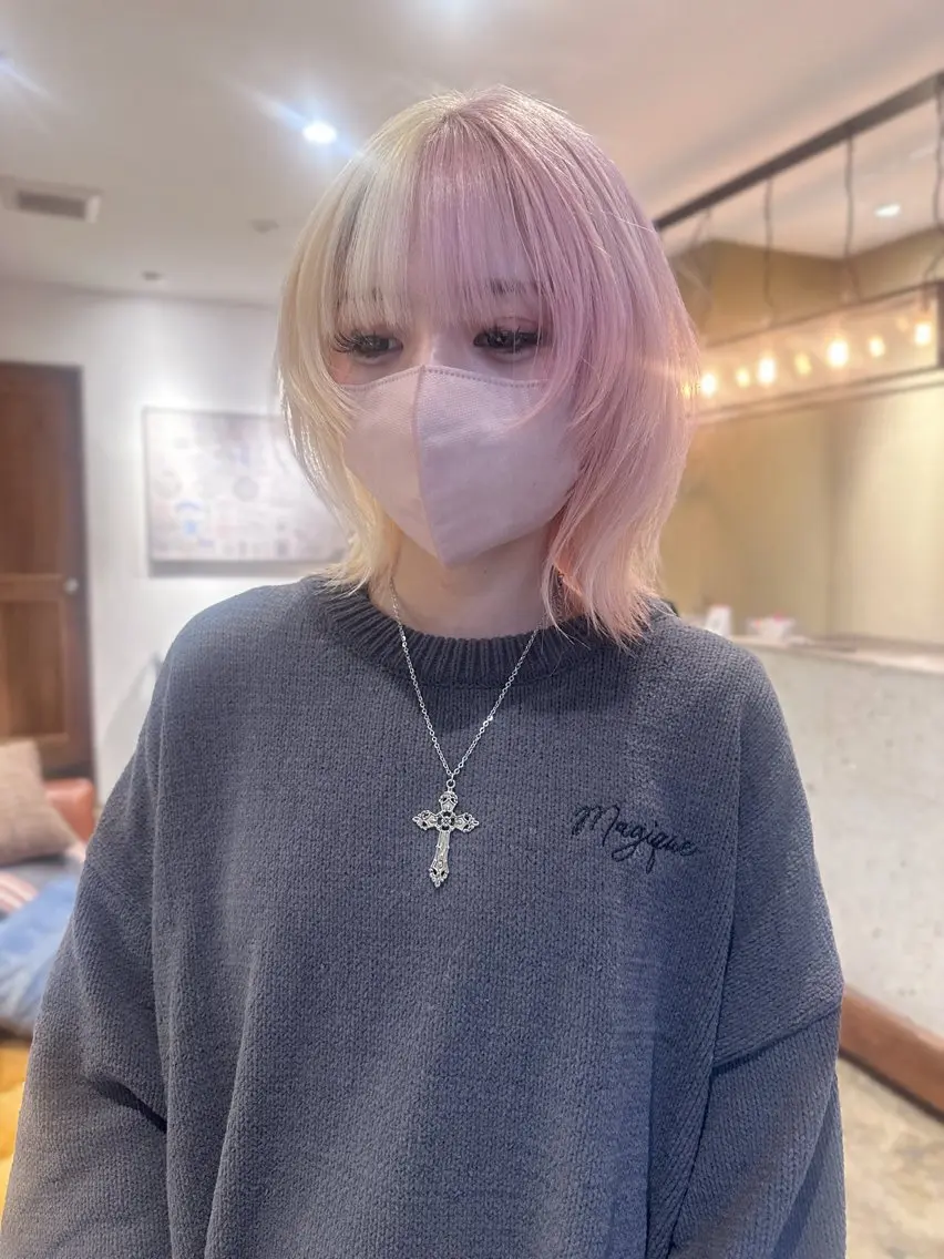 ショート カラー ブリーチ カット ヘアカラー トリートメント YUI.⋆𝜗𝜚 /レイヤー/ボブのヘアスタイル