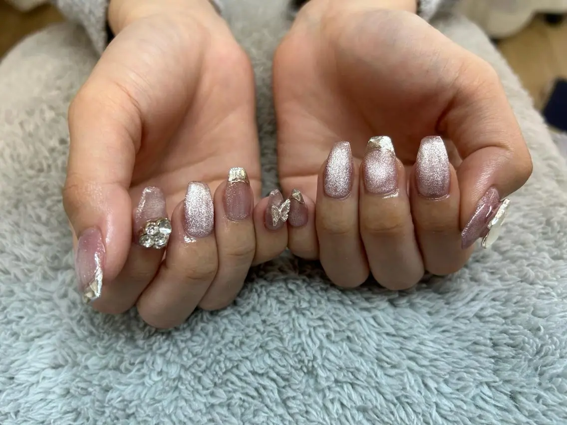 ネイル アートネイル 成人式 フットネイル フレンチネイル ガラスフレンチ brilliant s.kのネイルデザイン