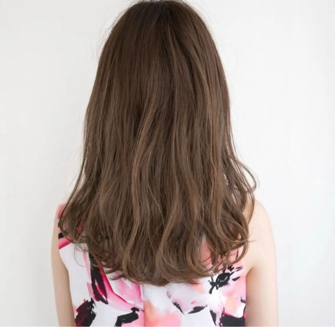 セミロング カラー 透明感カラー レイヤーカット カット 縮毛矯正 トリートメント ✂︎美容室✂︎ hiroマンツーマンのヘアスタイル