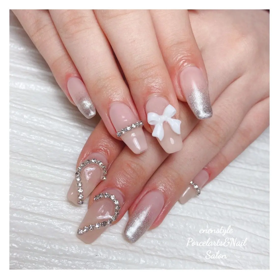 ミディアム ネイル 🐾enen style 🐾のネイルデザイン