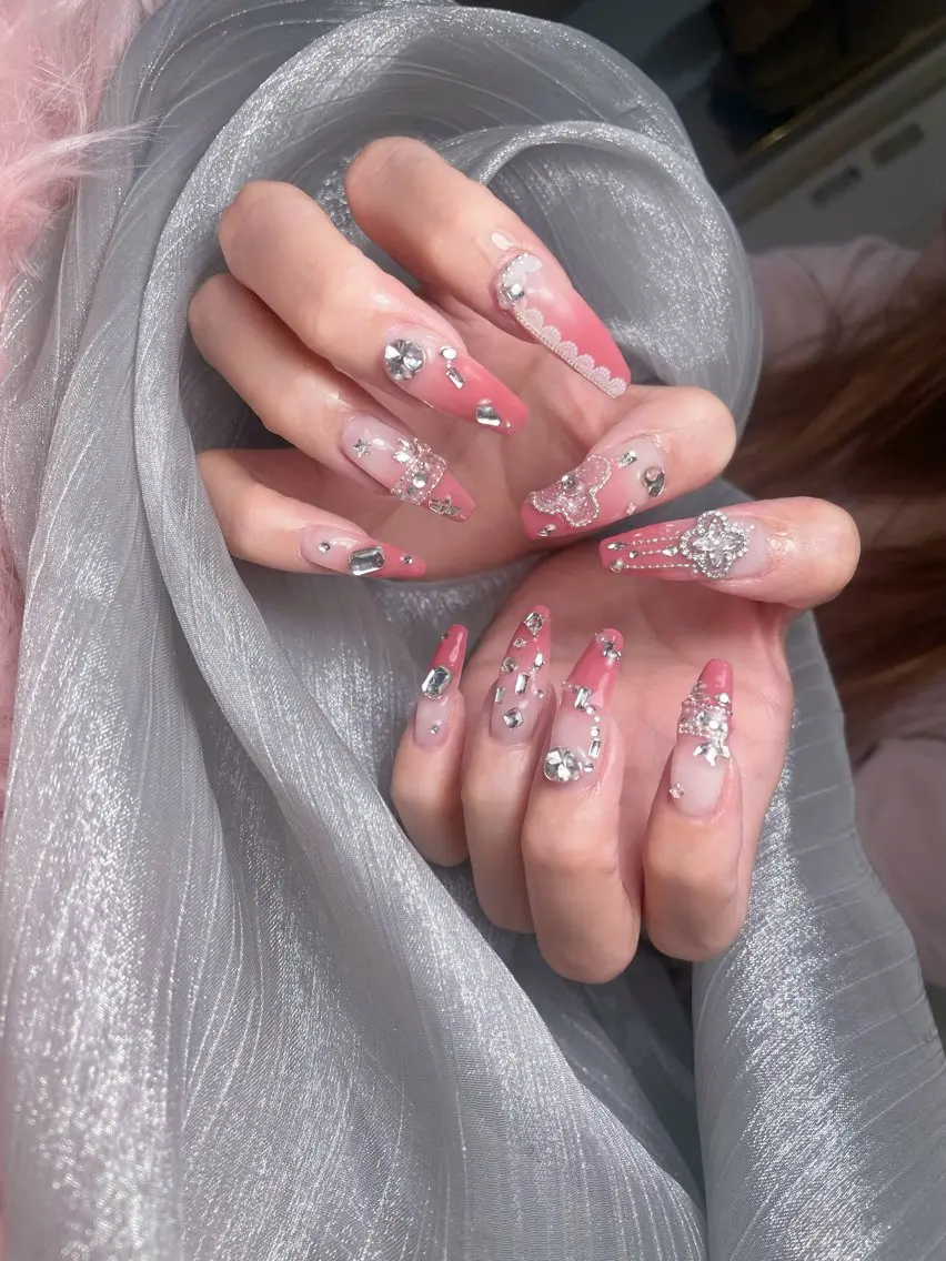 ネイル グラデーション ピンク salon luge あめ🍬のネイルデザイン