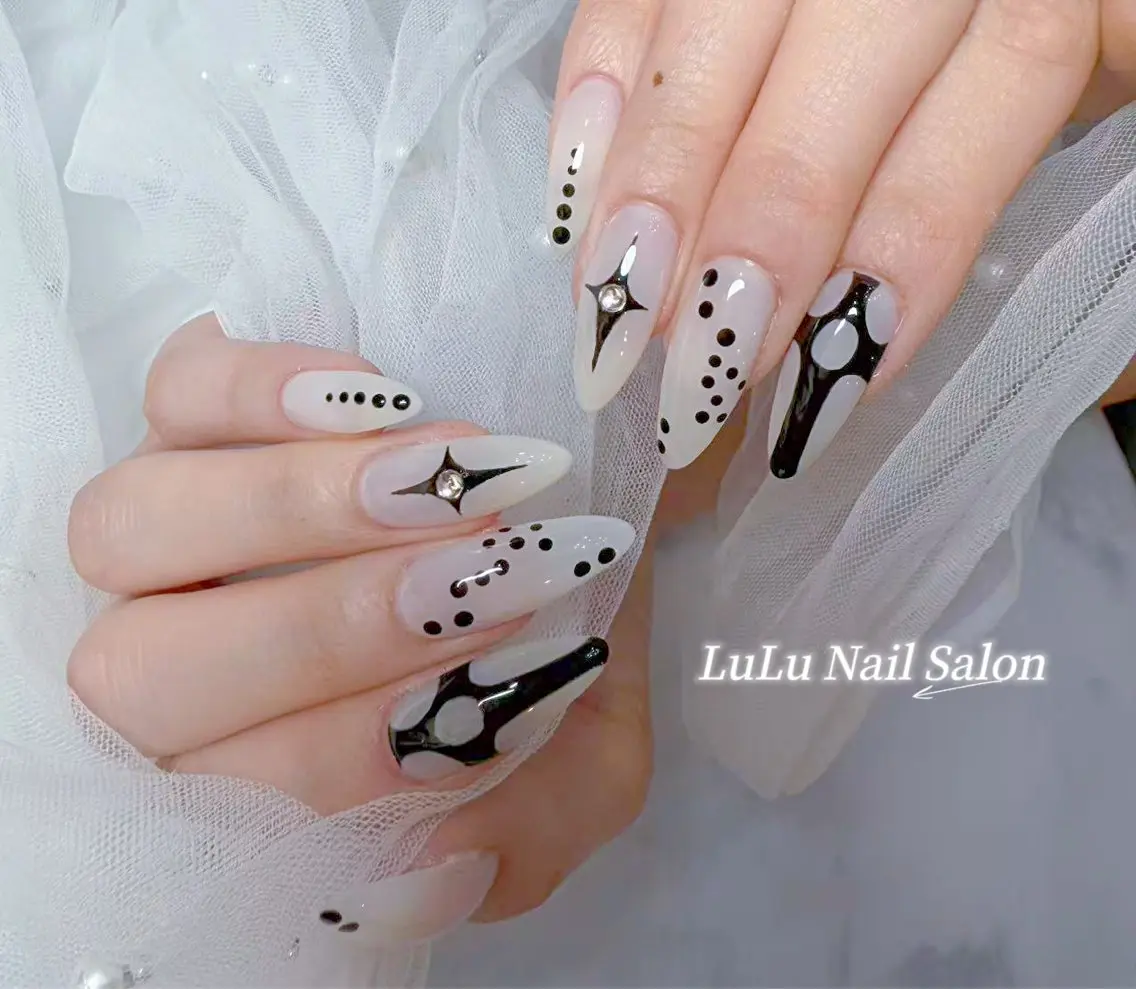 ネイル ハンドネイル LU LU NailSalonのネイルデザイン