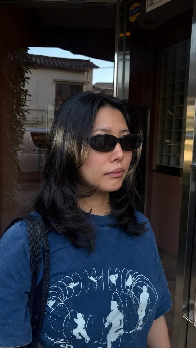 セミロング 甲斐 真桜のヘアスタイル