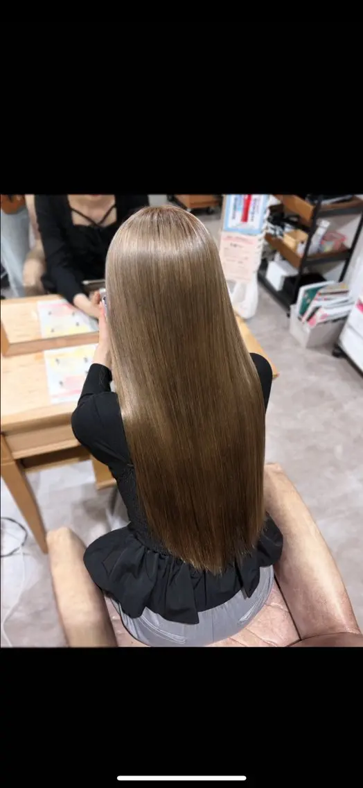 ロング ヘアカラー merc.🧸🫧 平山莉子のヘアスタイル