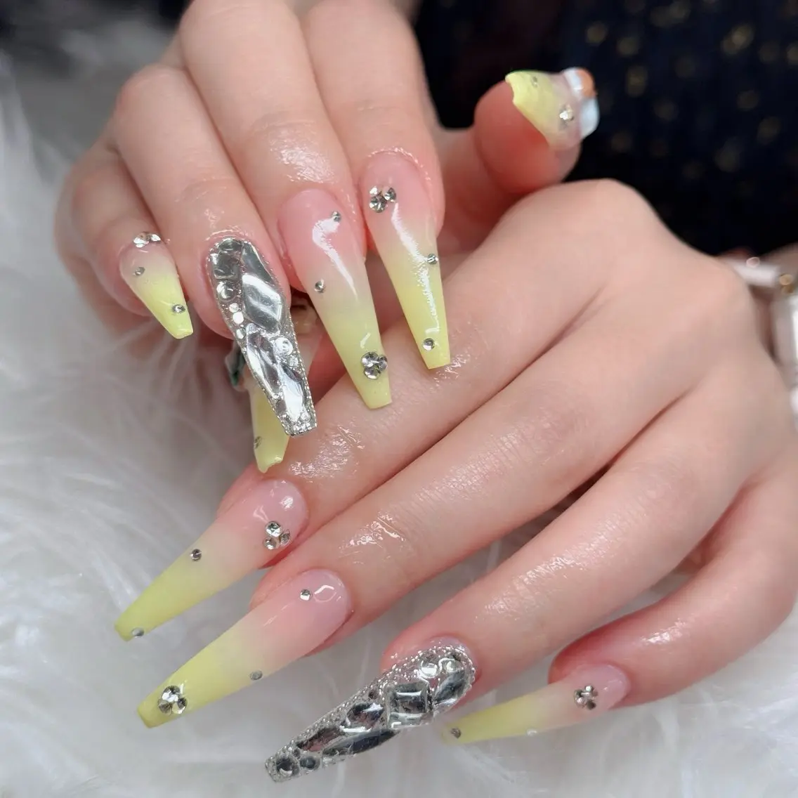 ネイル フットネイル フレンチネイル グラデーション 韓国ネイル ロングネイル ハンドネイル Hani Nail Salonのネイルデザイン