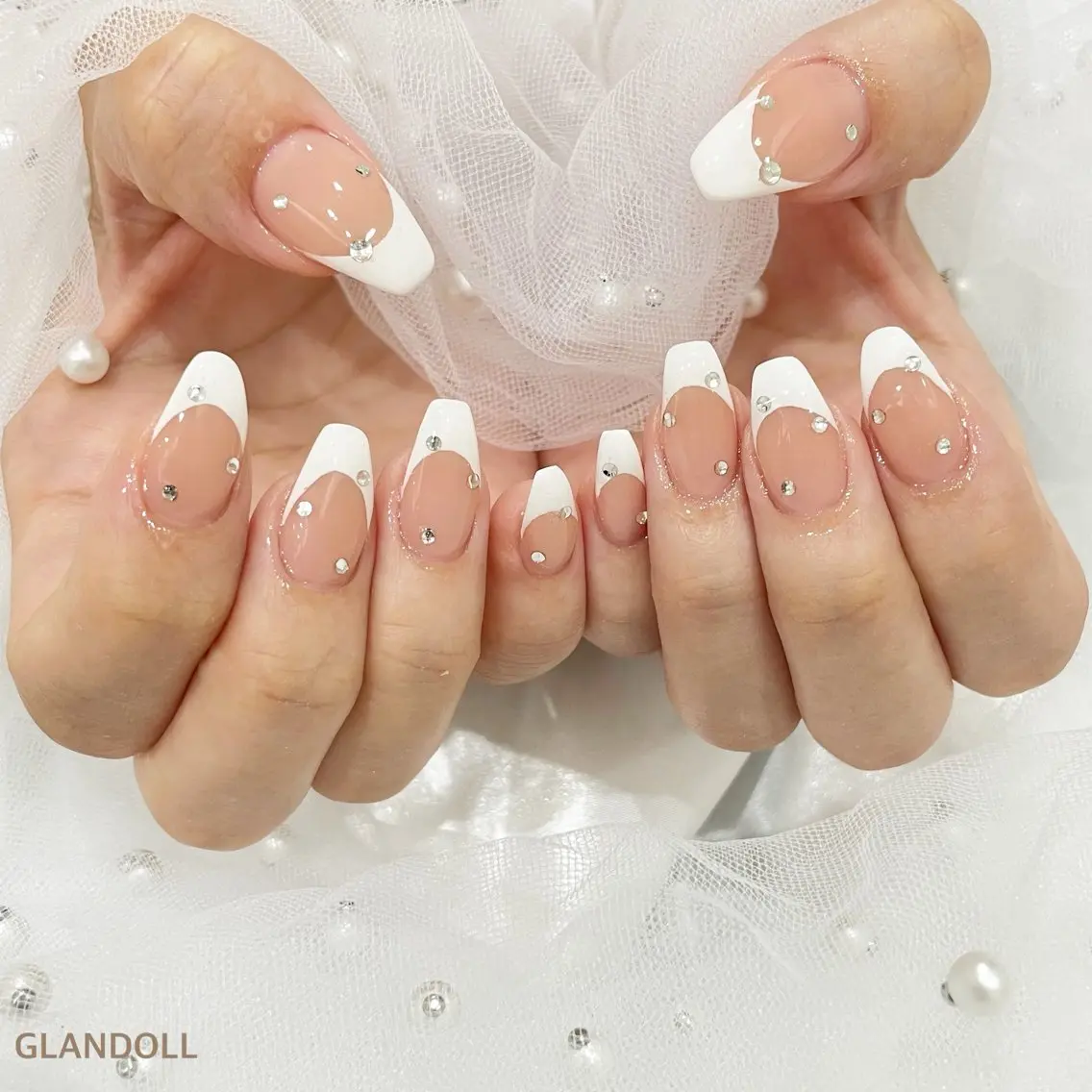 ネイル フレンチネイル GLANDOLL YURIのネイルデザイン