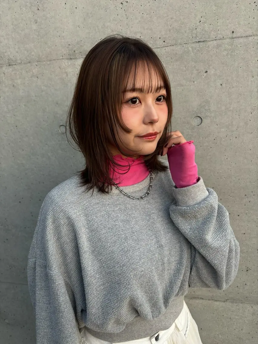 セミロング カラー ハイライトカラー 顔周りカット ハイライト 大林 エリコのヘアスタイル