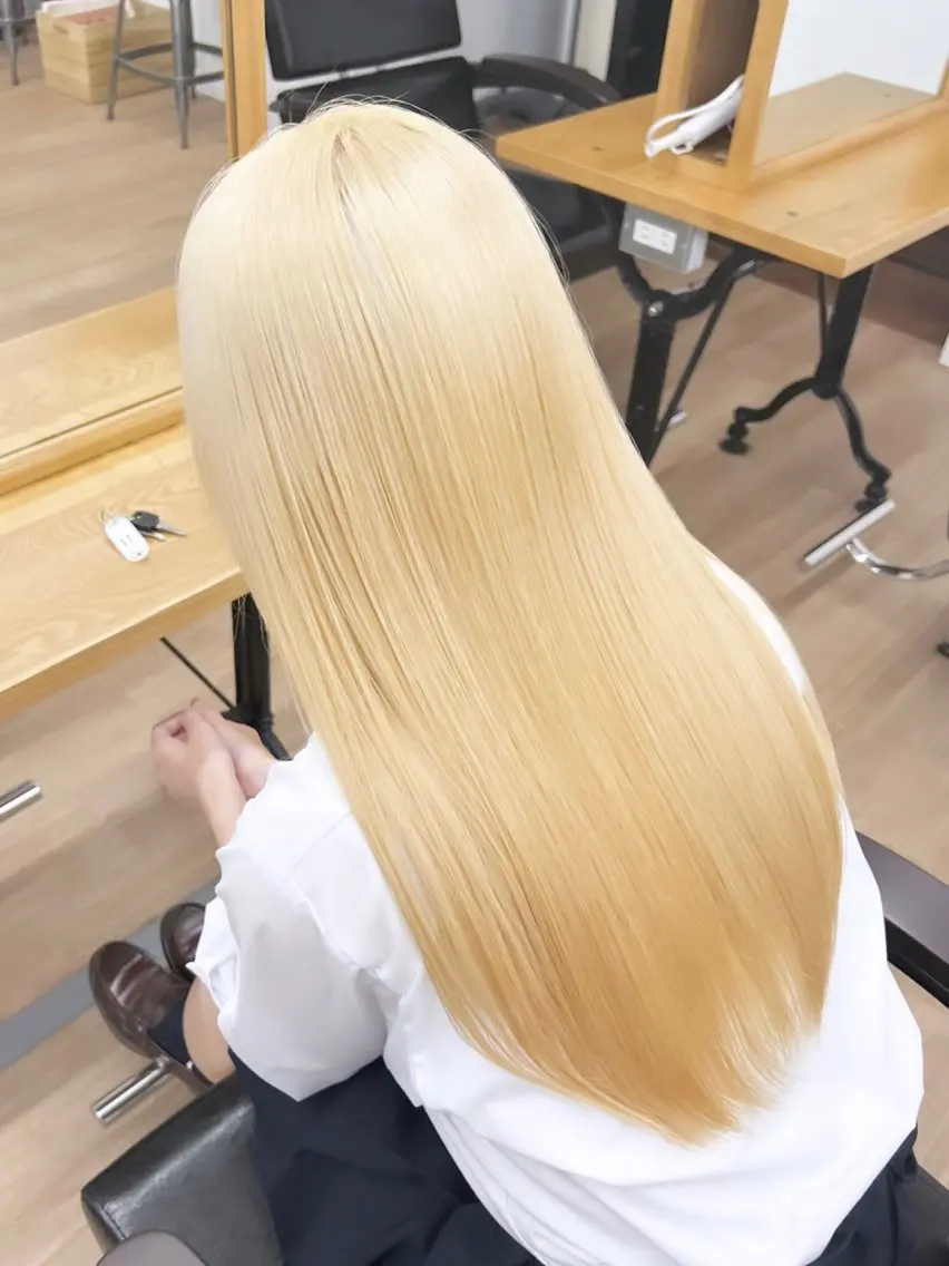 ロング カラー ベージュカラー ブリーチ ブロンド ブラウンカラー ケアブリーチ カット ヘアカラー トリートメント ブリーチ　ハイトーン 特化🌈フジタハルキのヘアスタイル
