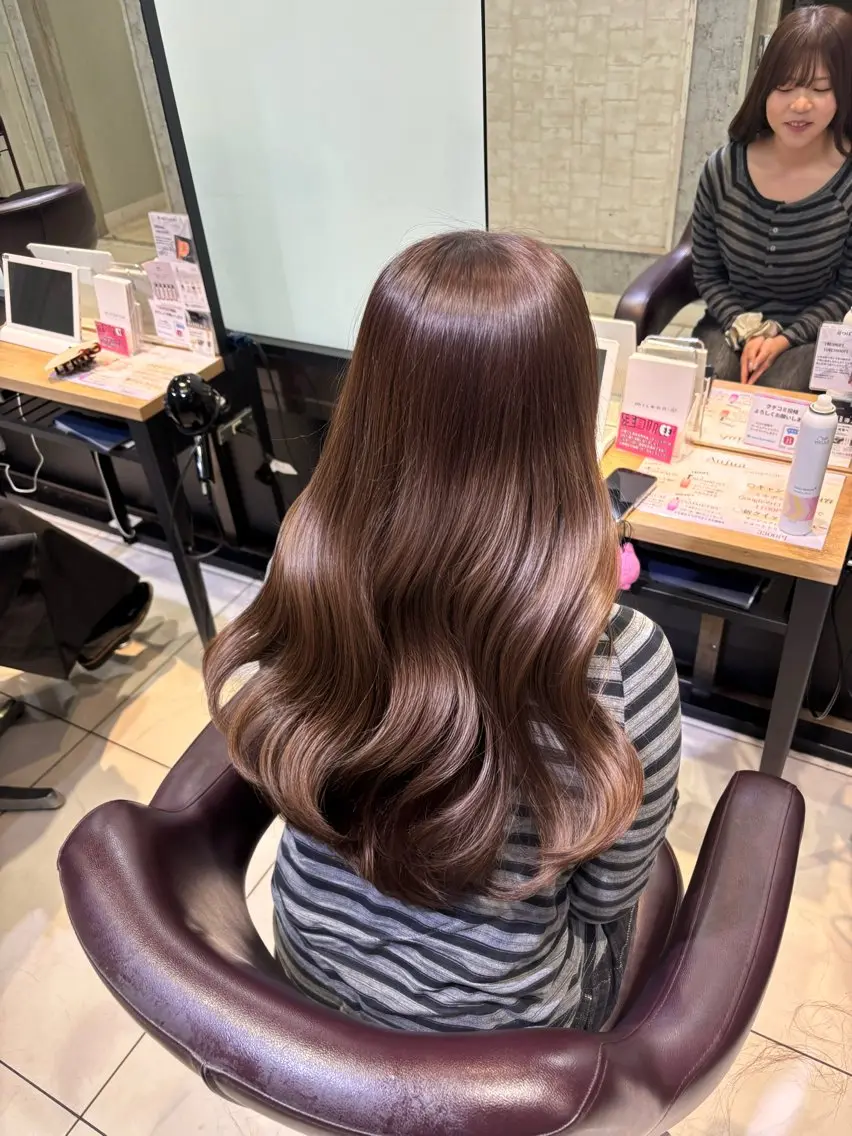 【💕レイヤーカットで可愛く巻ける💕】韓国風コテ巻きの写真