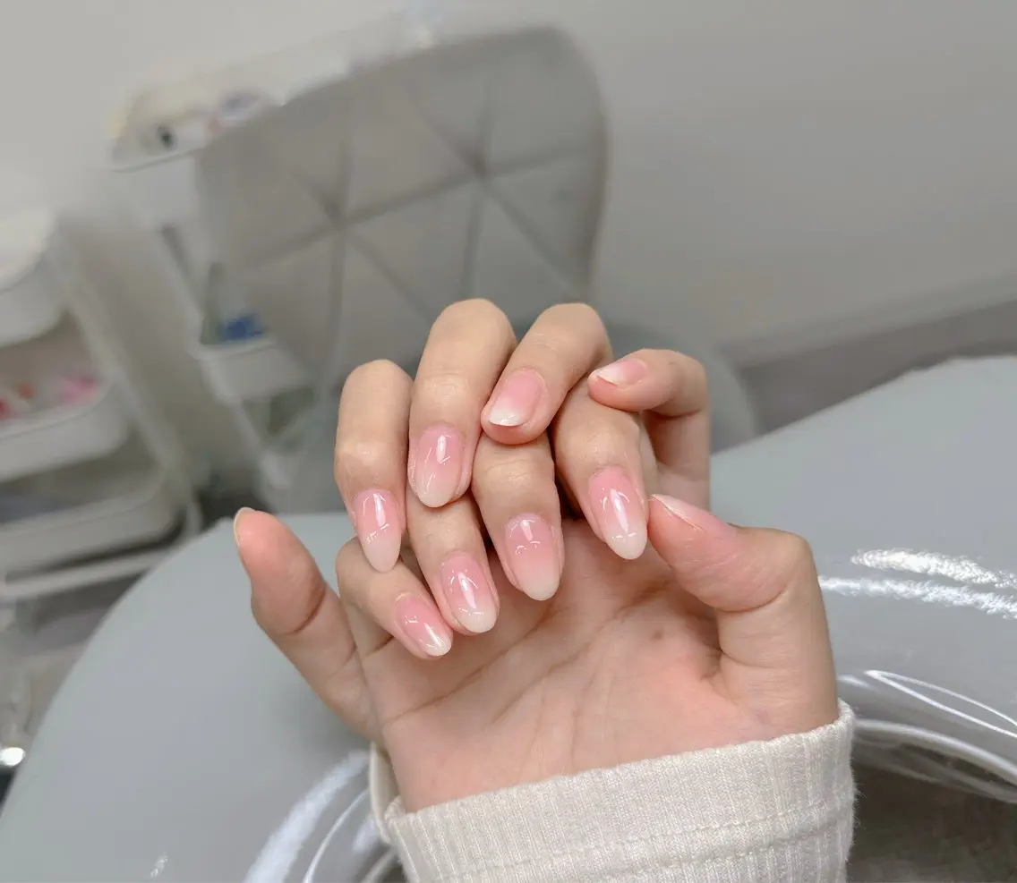 ネイル アートネイル ジェルネイル 韓国ネイル ニュアンスネイル ハンドネイル Luna Nail.Novaのネイルデザイン