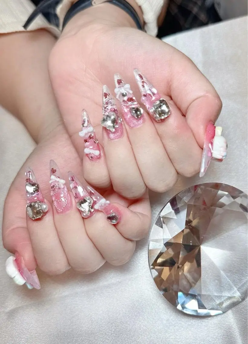ネイル アートネイル ジェルネイル 韓国ネイル ニュアンスネイル ワンカラーネイル ハンドネイル Queen Nail Salonのネイルデザイン