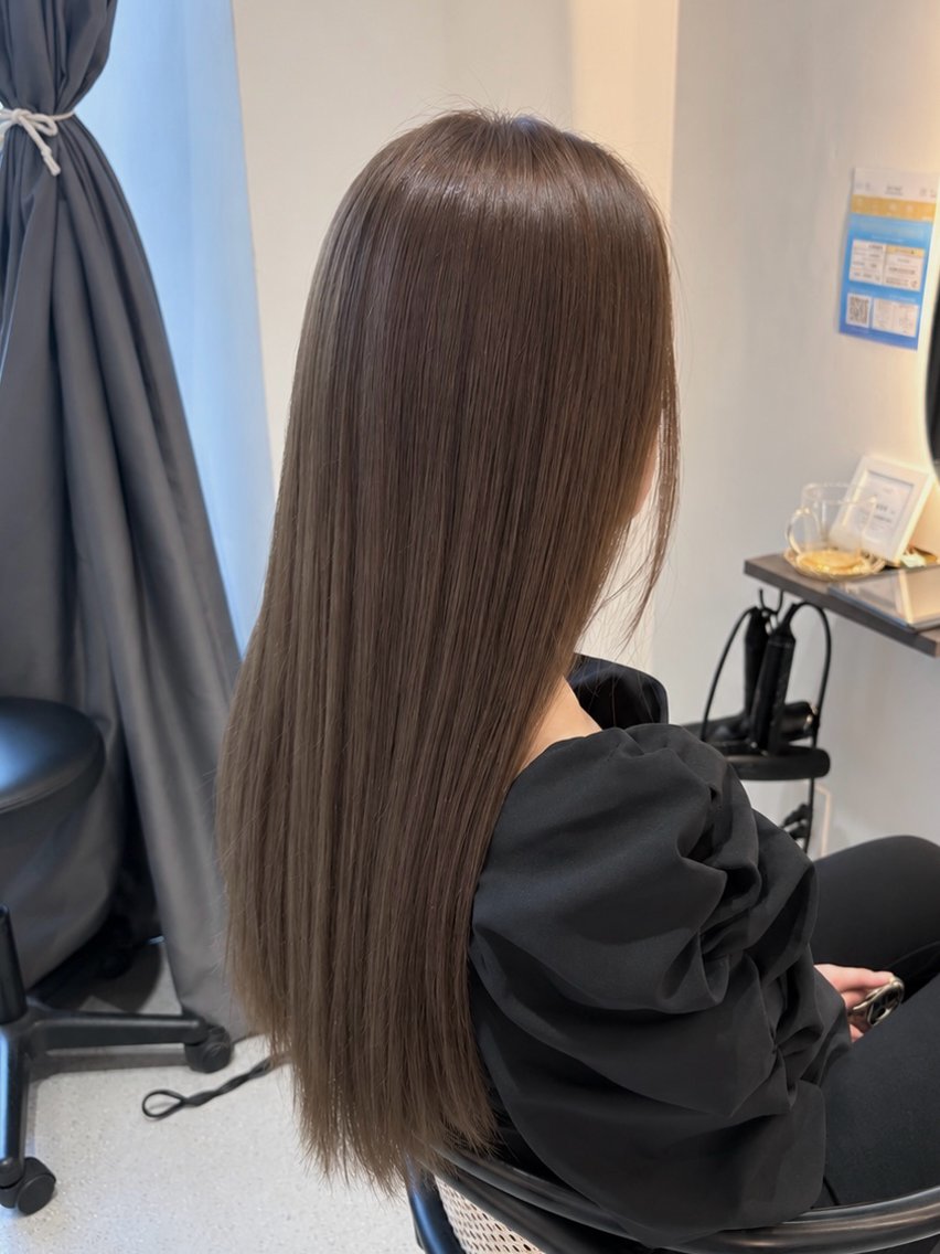 カラー ヘアカラー 池谷 茉耶のヘアスタイル