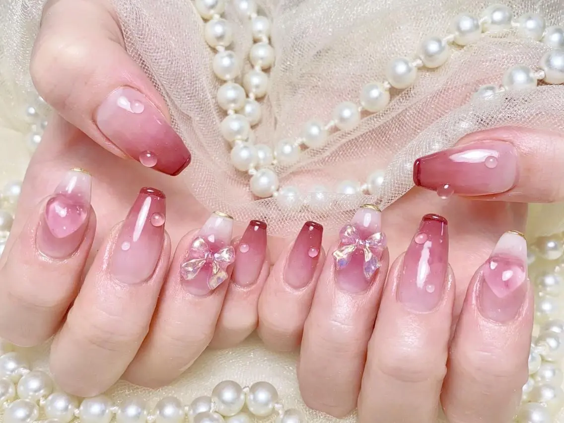 ネイル Hanya 🌈のネイルデザイン