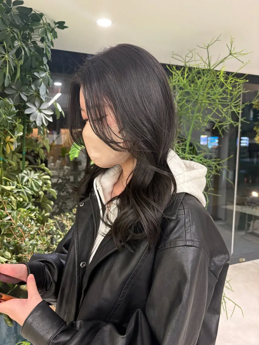 カラー ヘアカラー 堀 愛希子のヘアスタイル