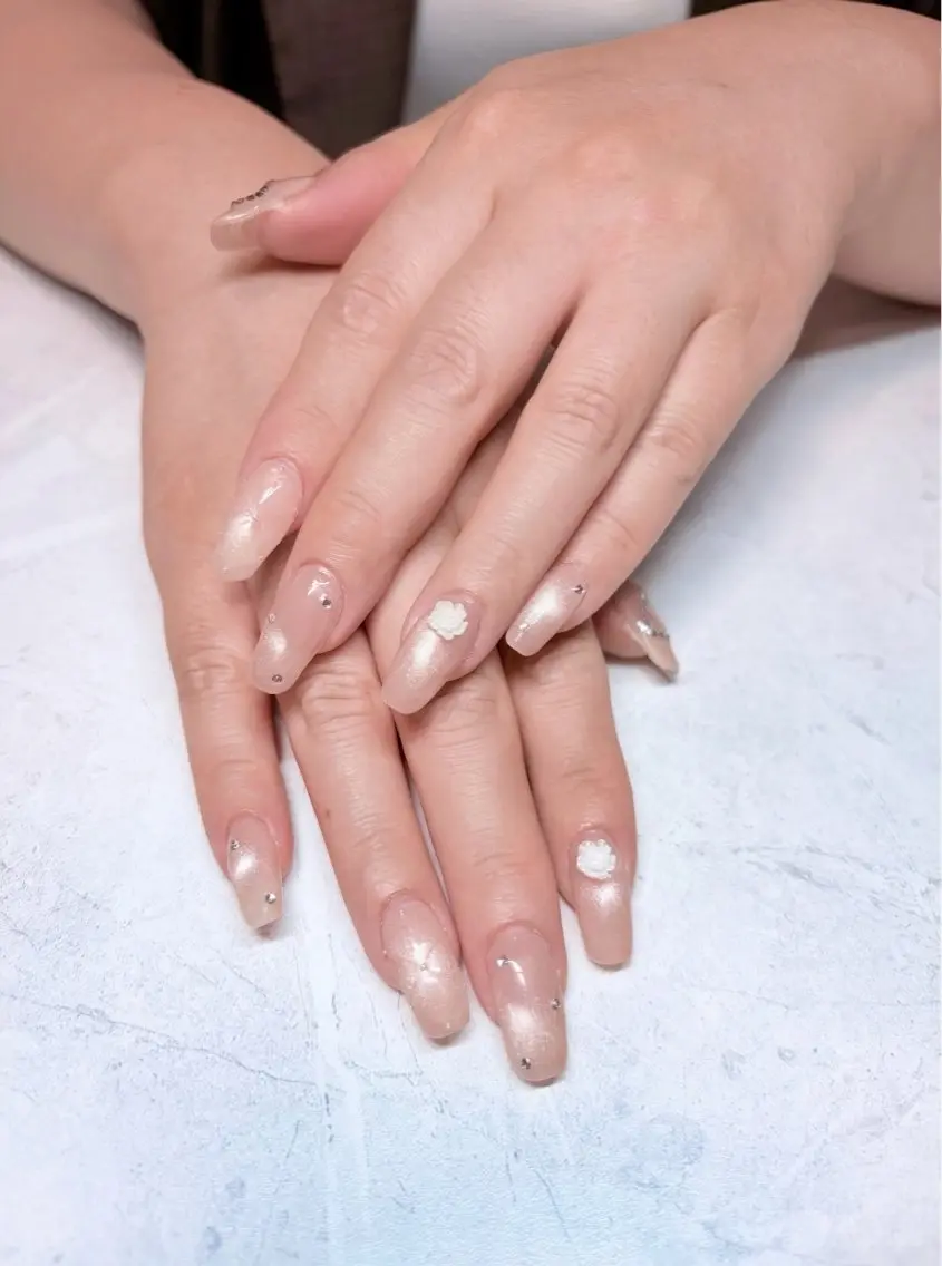 ネイル 氷ネイル・うるうるネイル ハンドネイル pivo nail salonのネイルデザイン
