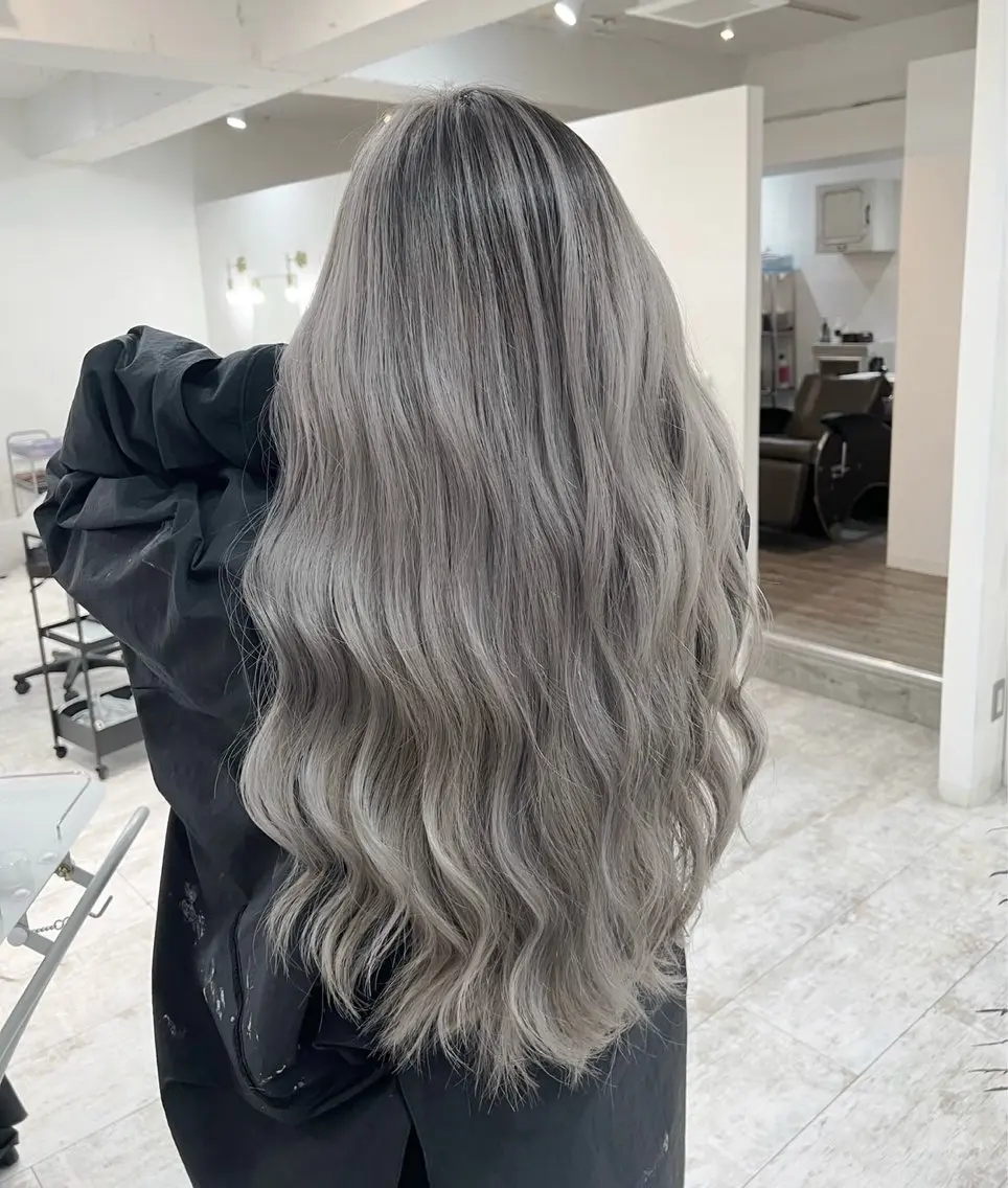 ロング カラー バレイヤージュ グレージュ レイヤーカット 指名数No.1 /NAOYAのヘアスタイル