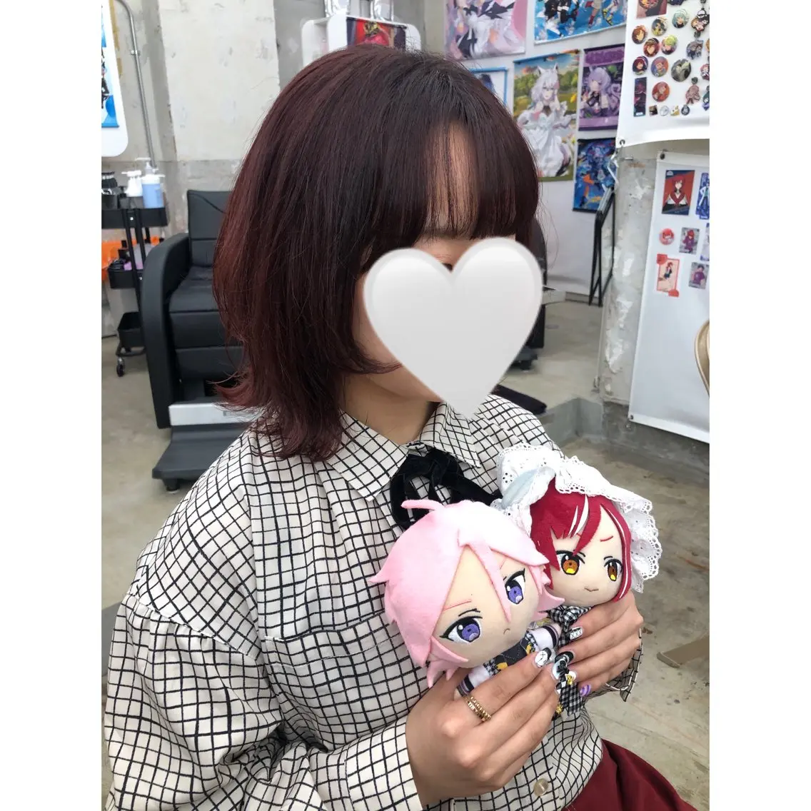 ミディアム カラー ブリーチ ブラウンカラー レッドカラー レッドブラウン レイヤーカット 推しカラー✨ オタク美容師ユウカのヘアスタイル