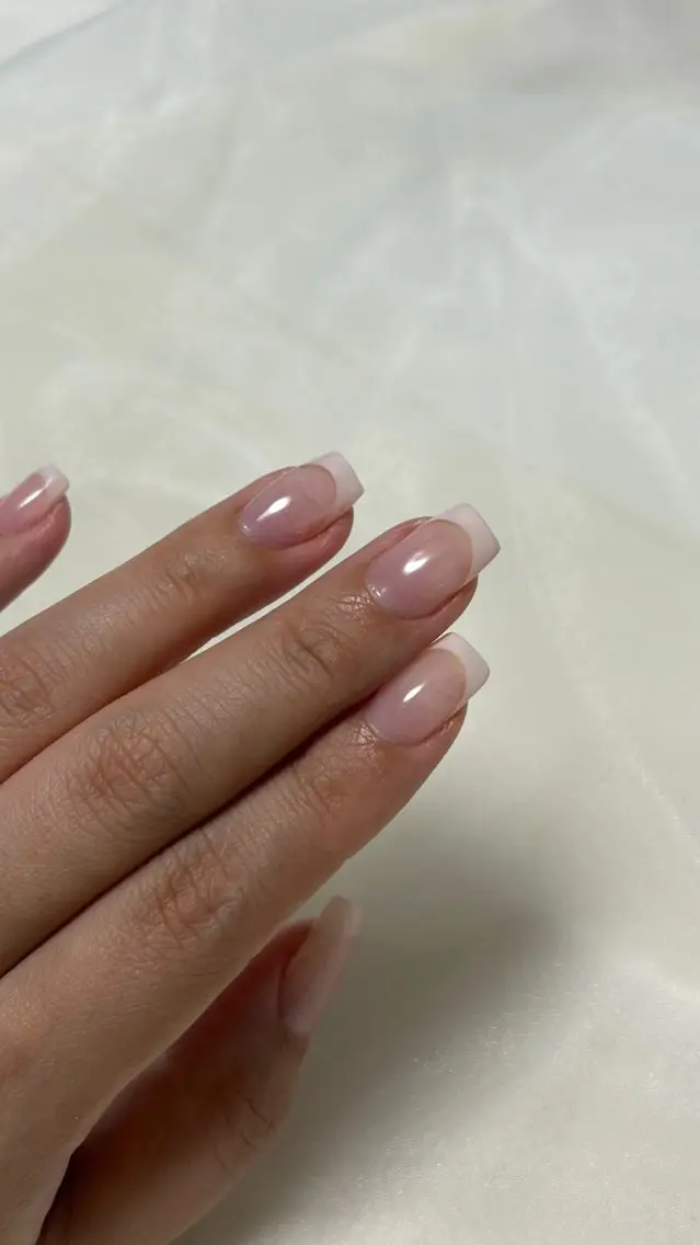 ネイル フレンチネイル ハンドネイル Minori ネイリスト福岡/薬院のネイルデザイン