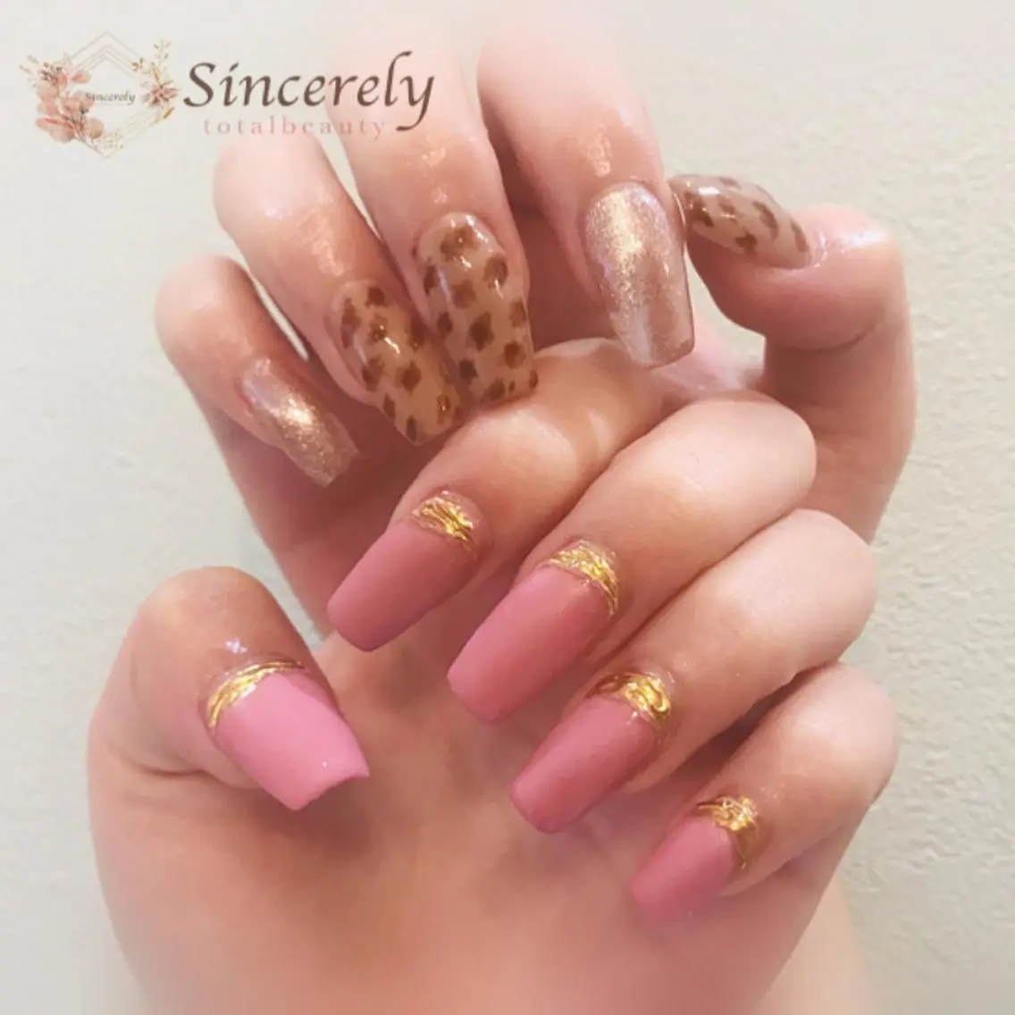 ネイル アートネイル SINCERELY シンシアリー🌈のネイルデザイン