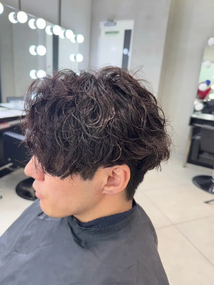パーマ メンズ パーマ トリートメント レイヤー/ハイトーン RYUSEIのヘアスタイル