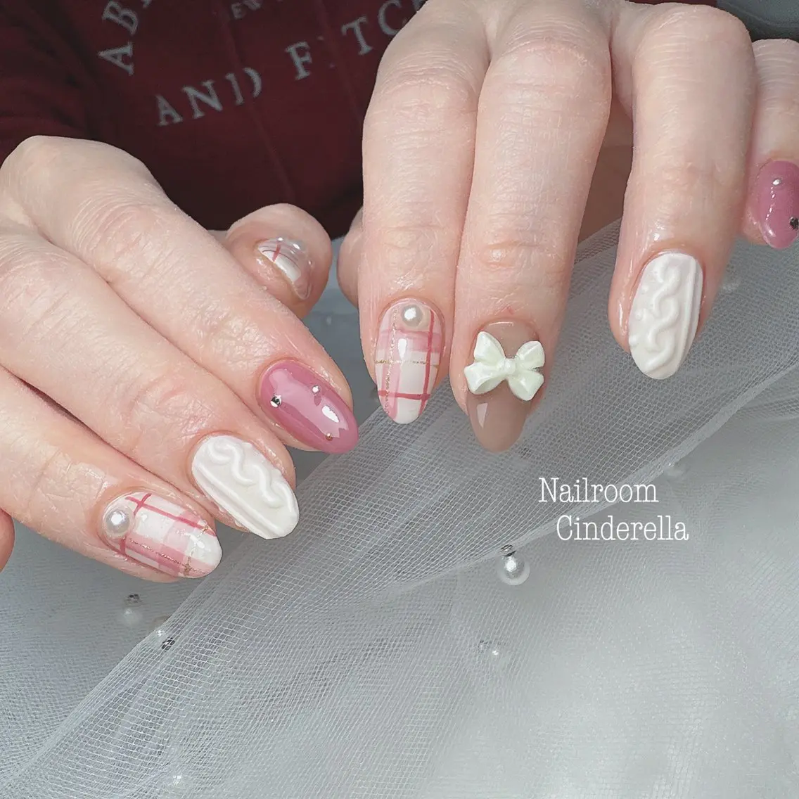 ネイル リボン Nailroom. Cinderellaのネイルデザイン